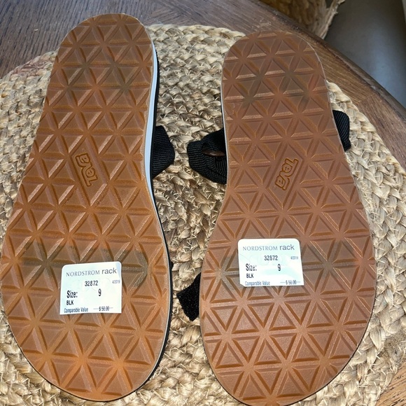 Teva Women's Universal Slide Sandal size 9 - Picture 4 of 4